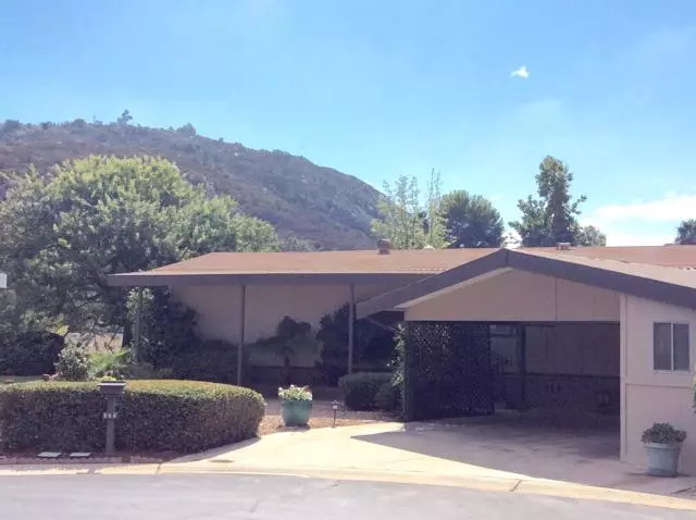 Escondido, CA 92026,8975 Lawrence Welk Dr #284