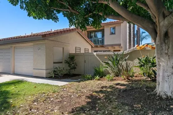 Carlsbad, CA 92011,6827 Briarwood Drive