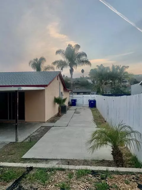 Oceanside, CA 92057,5188 E Parker