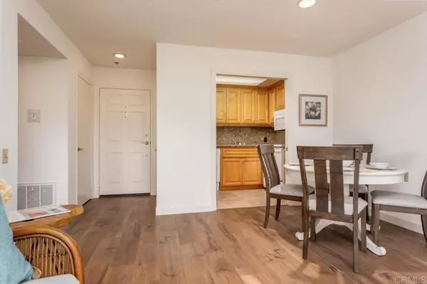 San Marcos, CA 92078,1664 Circa Del Lago #E101