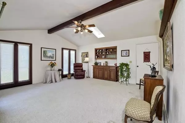 Oceanside, CA 92054,3019 Mesa