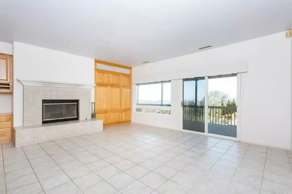 Vista, CA 92084,1259 Alta Vista Drive