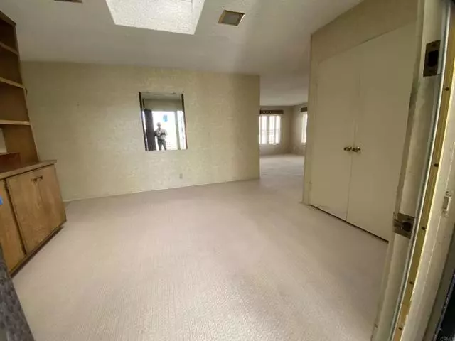 Oceanside, CA 92057,3747 Vista Campana #43