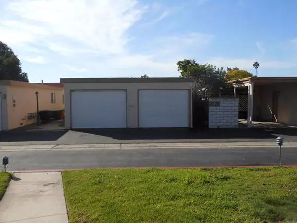 Oceanside, CA 92057,3839 S Vista Campana #74