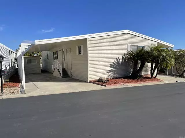 San Marcos, CA 92078,3535 Linda Vista Dr. ##207