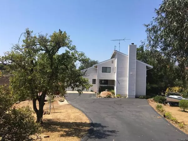 Vista, CA 92084,3460 Fairview Ln