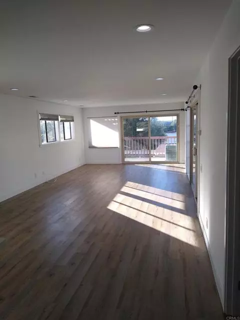 Oceanside, CA 92057,3621 Vista Campana #101