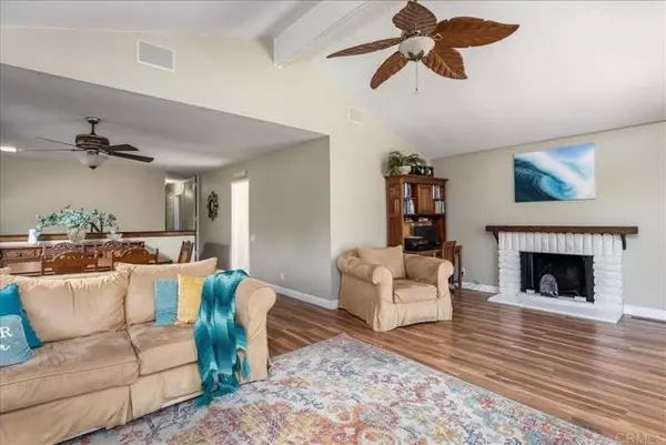 Vista, CA 92084,1551 Vale Terrace Drive