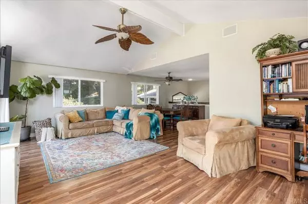 Vista, CA 92084,1551 Vale Terrace Drive