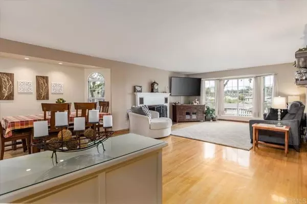 Vista, CA 92084,756 Ocean View Drive