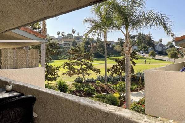 2607 Pirineos Way #305, Carlsbad, CA 92009