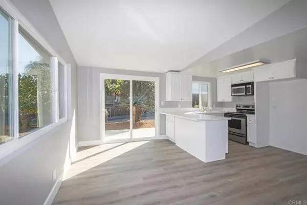 Vista, CA 92084,411 Morningside Terrace