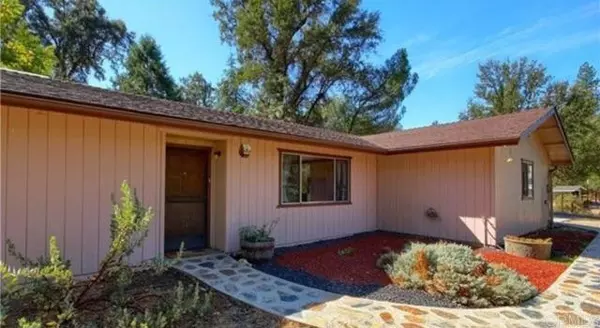 45412 N Oakview Drive, Oakhurst, CA 93644