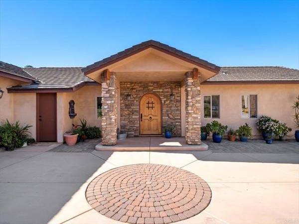 31205 Munster Platz Way, Valley Center, CA 92082