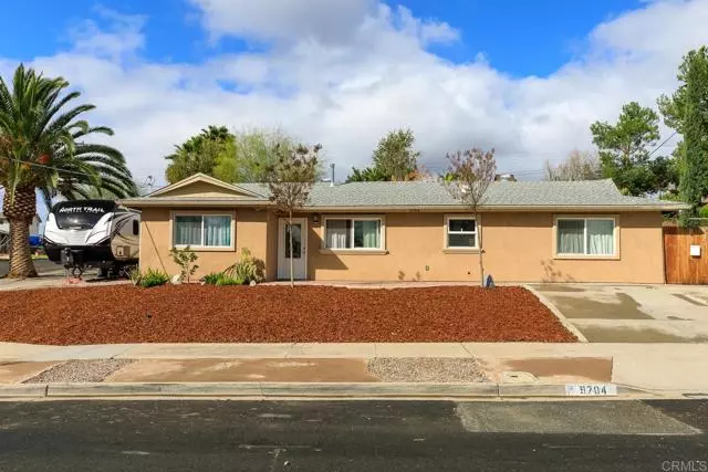 9704 Vomac, Santee, CA 92071