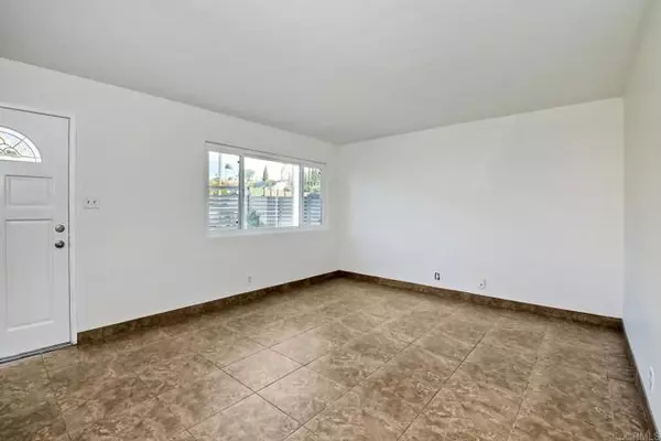 Encinitas, CA 92024,725 Teaberry