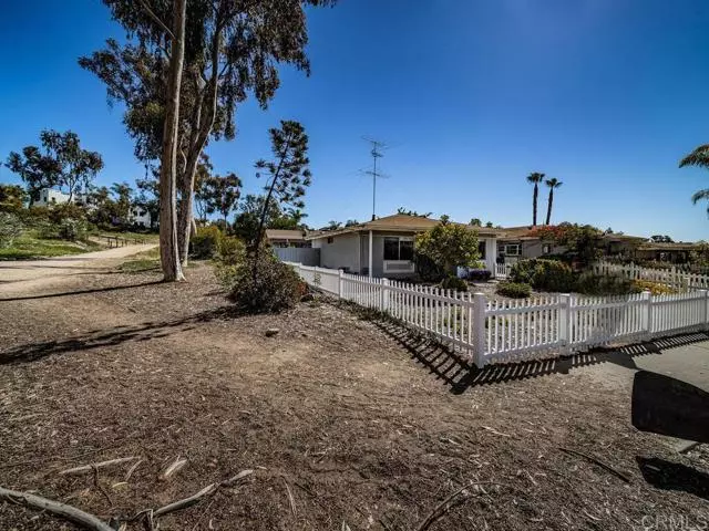 287 Rosebay Drive, Encinitas, CA 92024