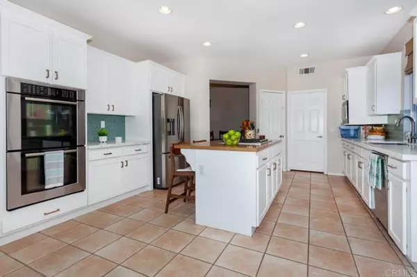 2235 Paseo Saucedal, Carlsbad, CA 92009