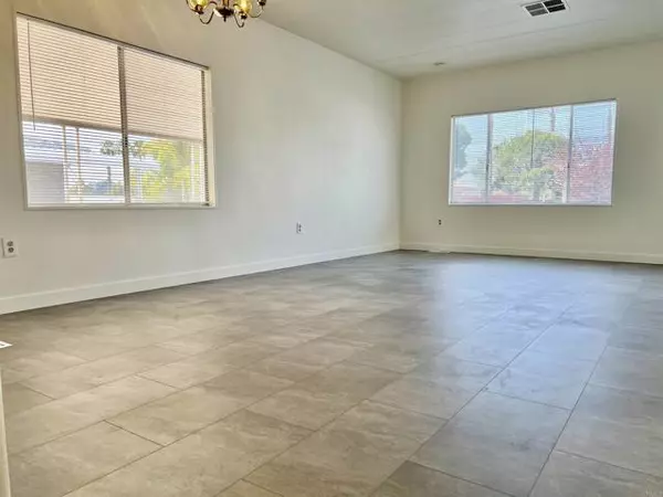 San Marcos, CA 92078,650 S Rancho Santa Fe #192