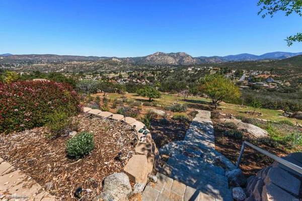 Ramona, CA 92065,23796 Moonglow Ct