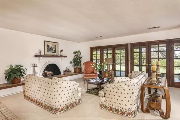 Rancho Santa Fe, CA 92067,16854 Los Morros