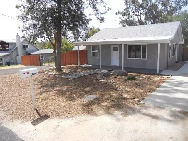 1021 6th Street, Ramona, CA 92065