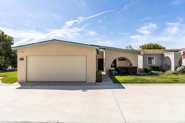 3737 Clove Way, Oceanside, CA 92057