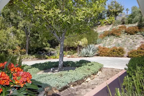 Fallbrook, CA 92028,2705 Via Del Robles