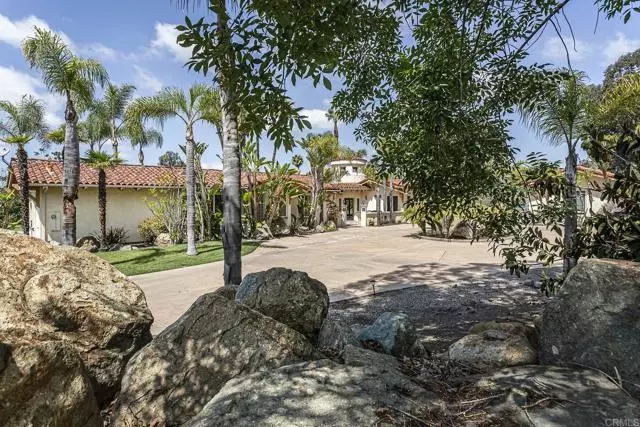 Rancho Santa Fe, CA 92067,6944 Rancho Cielo