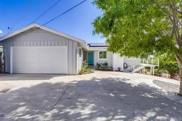 1055 Via Lomita, Escondido, CA 92027