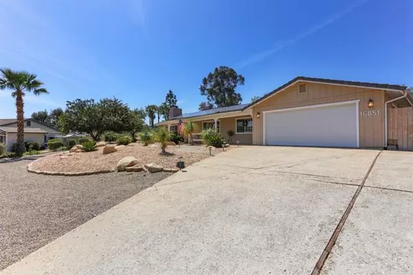 16851 Daza Drive, Ramona, CA 92065