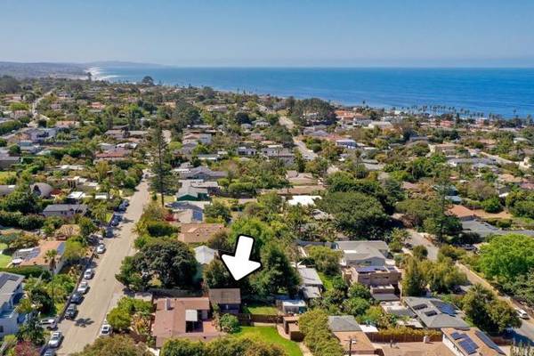 1030 Stratford Dr., Encinitas, CA 92024