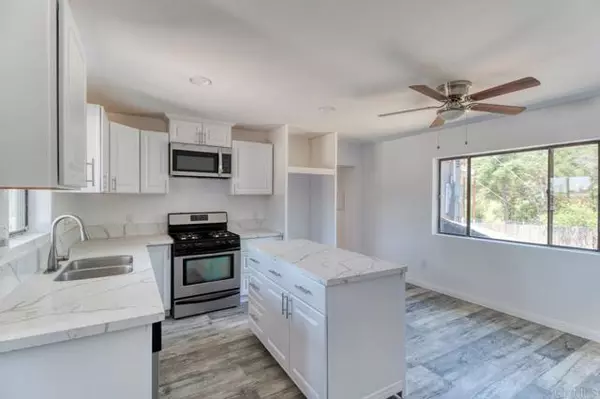 Potrero, CA 91963,1379 Potrero Cir