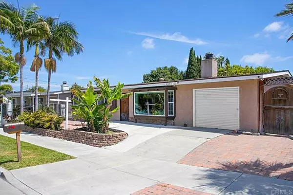 4221 Thomas St, Oceanside, CA 92056