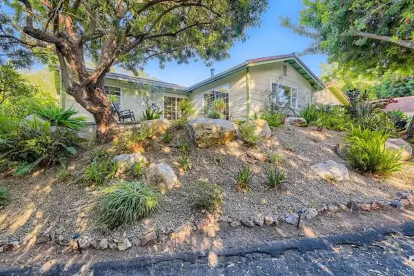 1045 Pepper Tree Lane, Fallbrook, CA 92028