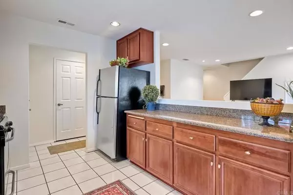 Encinitas, CA 92024,1204 Hygeia Ave #2