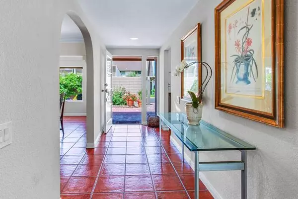 Rancho Santa Fe, CA 92091,110 Via Coronado