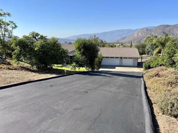 18738 Los Hermanos Ranch Road, Valley Center, CA 92082