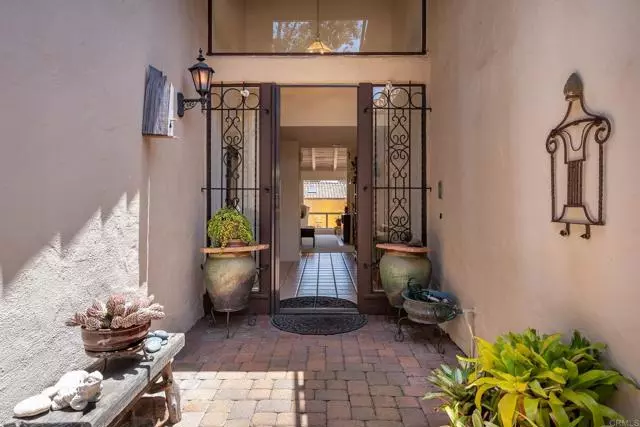 16938 Via De Santa Fe, Rancho Santa Fe, CA 92067