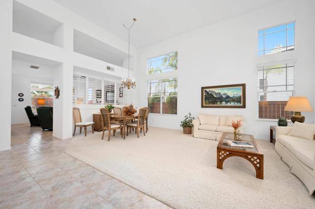 Carlsbad, CA 92009,3324 Avenida Obertura