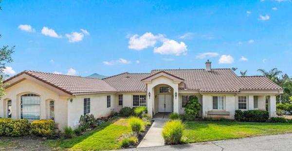 15082 Saddle Creek Dr., Valley Center, CA 92082