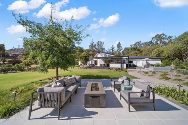 Rancho Santa Fe, CA 92067,17502 Rancho Del Rio