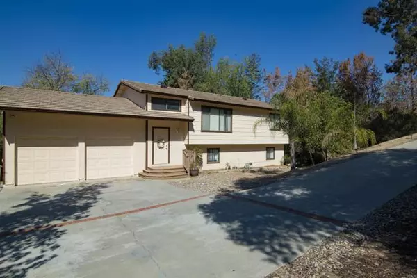 25171 Kerri Lane, Ramona, CA 92065