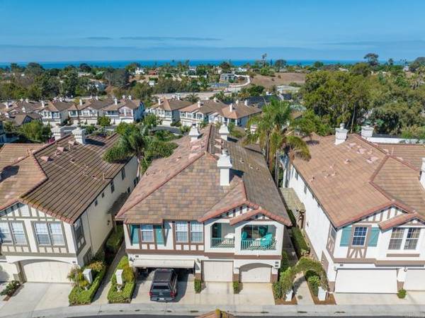 Encinitas, CA 92024,418 Bay Berry Place