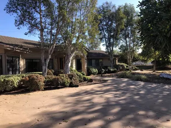 Poway, CA 92064,15487 Vali Hai Rd