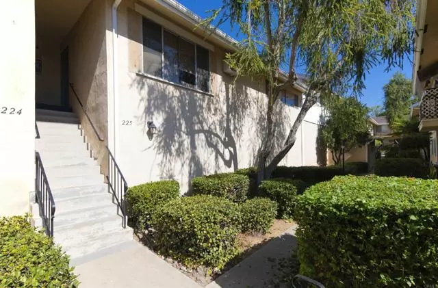 La Mesa, CA 91942,4800 Williamsburg Lane #224