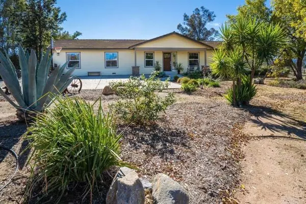 1818 Walnut Street, Ramona, CA 92065