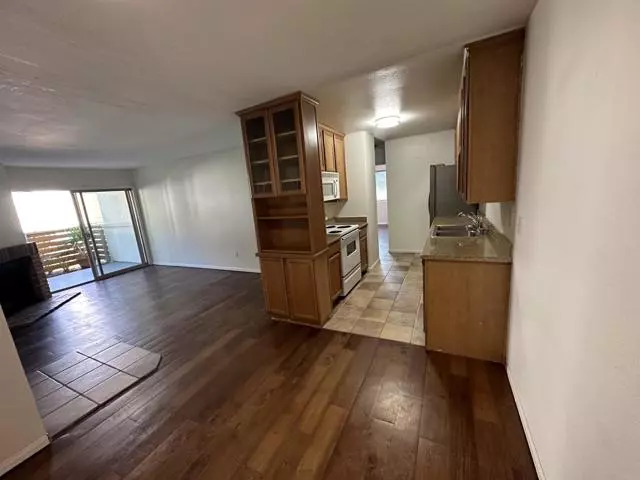 Encinitas, CA 92024,1770 S El Camino Real #101