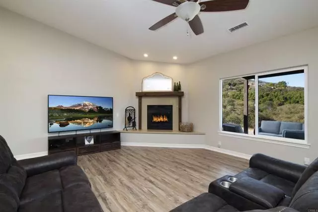 12543 Mirar de Valle, Valley Center, CA 92082