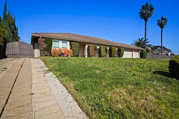 5427 Robinwood Rd, Bonita, CA 91902